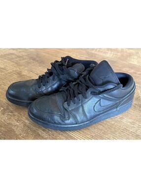 Jordan 1 Low Triple Black Mens Size 10 Shoes Sneakers